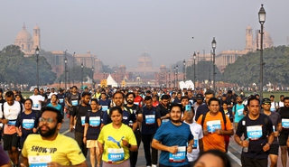 Vedanta delhi half marathon %288%29