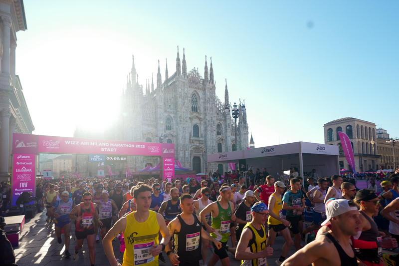 Backdrop   volantino